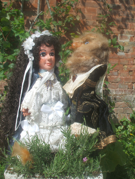 10 07 saint val La Belle et la Bete