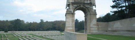 BALADES COMMENTEES DU CIMETIERE BRITANNIQUE