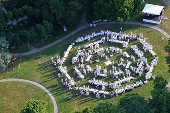 Soirée Blanche "Blanc, Or, Buis"