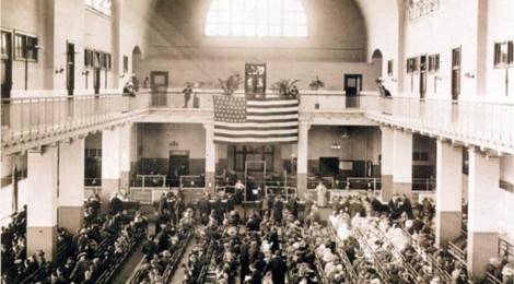 "Ellis Island, une histoire du rêve américain".