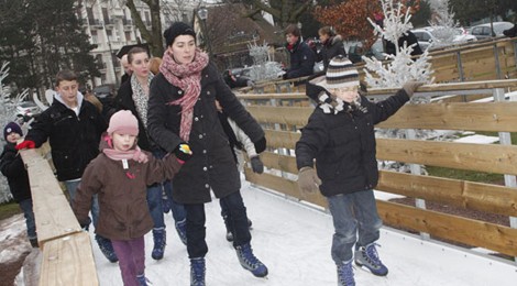 Patinoire et sentier de glace