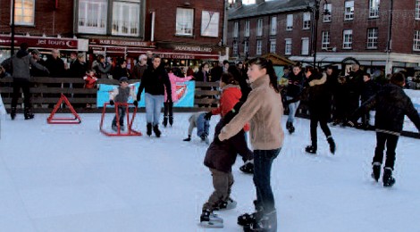 Une patinoire de 108 m2 au coeur de la ville ! 