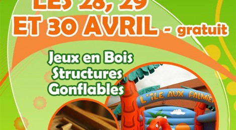 Structures gonflables et jeux anciens en bois.