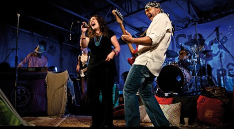 concert gratuit de Woodstock Experience
