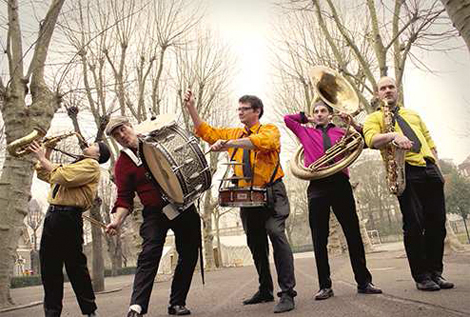 11 04 berck fanfare pop street