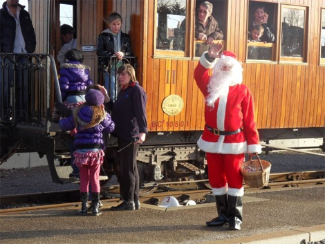 02 12 saint val Train-du-Pere-Noel
