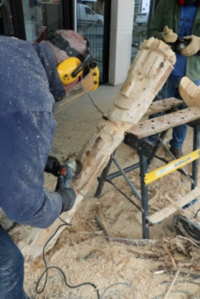 07 04 etaples sculpture art group