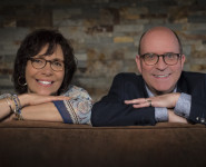 UNE HEURE ET DEMIE DE RETARD