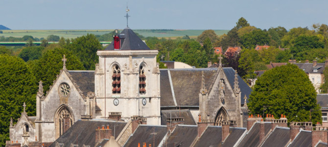 VISITE GUIDÉE de l’église Saint-Sépulcre et les vitraux de Manessier