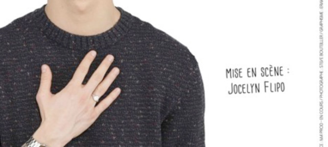 BIEN DÉGAGÉ DERRIÈRE LES OREILLES