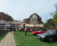 AUX MARCHES DU PALAIS