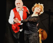 LE TCHOT CAPUCHON ROUGE