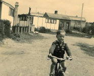 SPECTACLE AUTOUR DU QUARTIER MONT-LEVIN