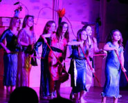 TRAVERSÉE AUX RYTHMES ET VIBRATIONS DES MUSIQUES ET DANSES DU MONDE