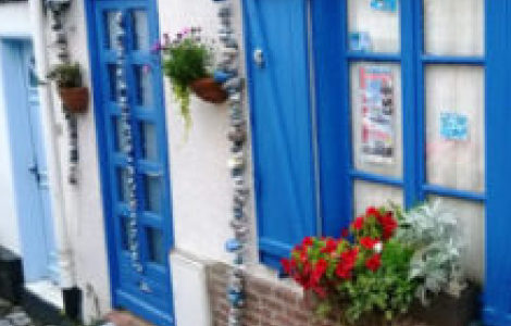 LE COURTGAIN À SAINT VALERY : RUELLES ET MAISONNETTES