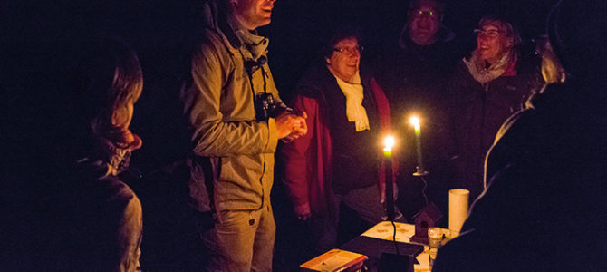 Sortie nature "Nuit de la Chouette" avec Jean Boucault, guide nature agréé Qualinat. Saison : Printemps - Lieu : Saigneville, Somme, Baie de Somme, Picardie, Hauts-de-France
