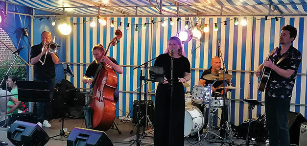 BEAUTY AND THE BEATS