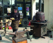 DÉMONSTRATION DE FORGE EN EXTÉRIEUR