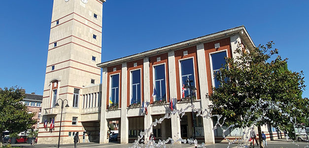 L’HÔTEL DE VILLE, LE PALAIS COMMUNAL DE MAX LEJEUNE