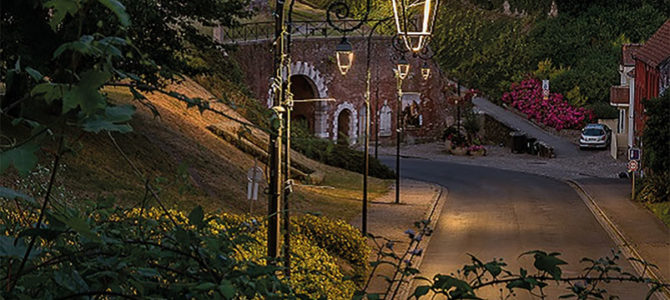 MONTREUIL AUX LANTERNES