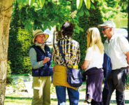 EXPÉRIENCE SENSORIELLE DANS LES JARDINS DE LA MANCHE