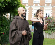 DANS LA PEAU DES MOINES