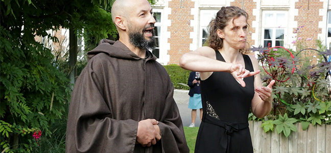 DANS LA PEAU DES MOINES