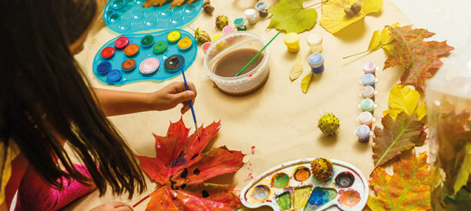 DESSIN DE FEUILLES D’AUTOMNE