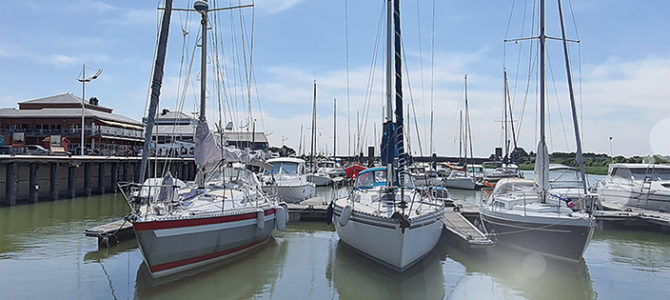 MARCHÉ ET PARADE NAUTIQUE DE NOËL