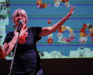 QUELQUES MOTS AVEC ELLE…