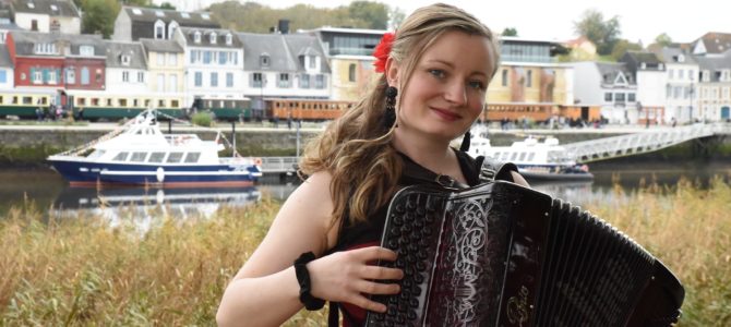 GUINGUETTE AVEC ADELINE BLONDIN